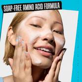 Kiehl's Ultra Facial Barrier- Hydrating Cleanser on skin