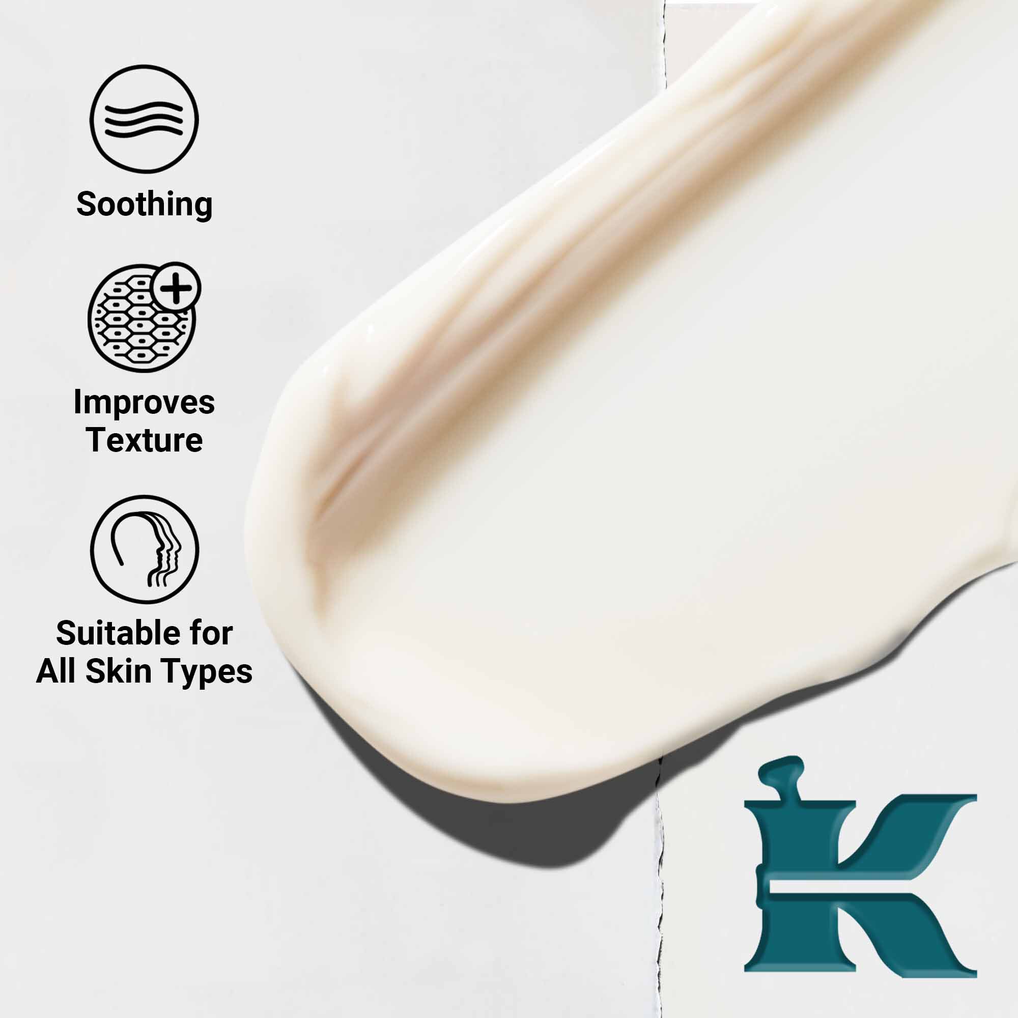 Bližinski posnetek teksture losjona za britje Kiehl's Close Shavers Squadron Smooth Glider Precision Shave Lotion. Besedilo poudarja lastnosti glajenja in izboljšanja teksture, primerno za vse tipe kože.