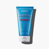 150-mililitrska tuba Kiehl's Ultra Facial Oil-Free Cleanser na belem ozadju.